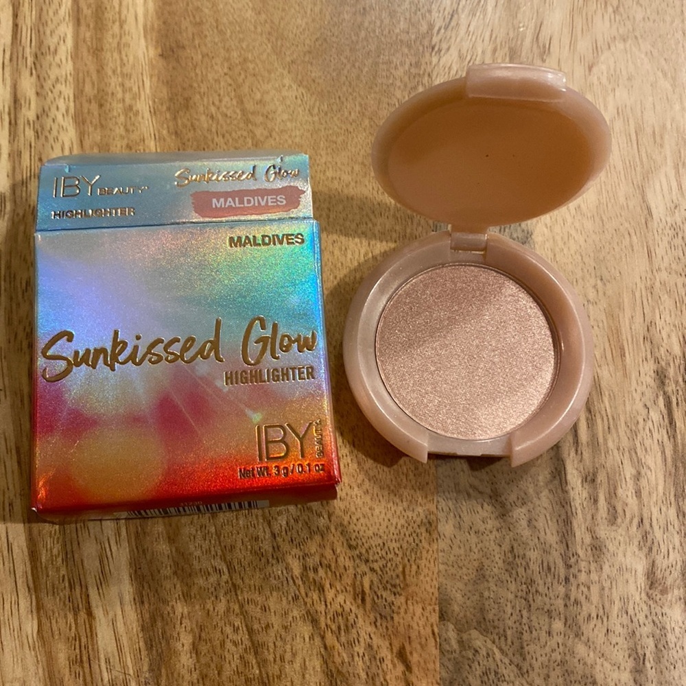 IBY BEAUTY | Maldives Highlighter